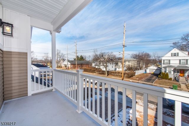 206 E 9th Ave, Roselle Boro, NJ 07203