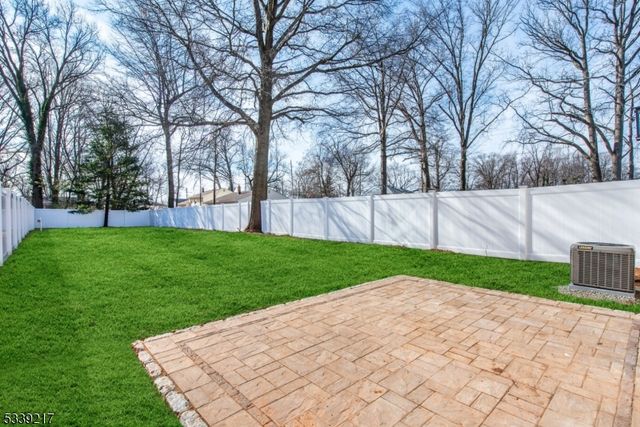 206 E 9th Ave, Roselle Boro, NJ 07203