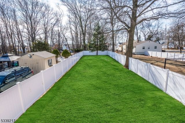 206 E 9th Ave, Roselle Boro, NJ 07203