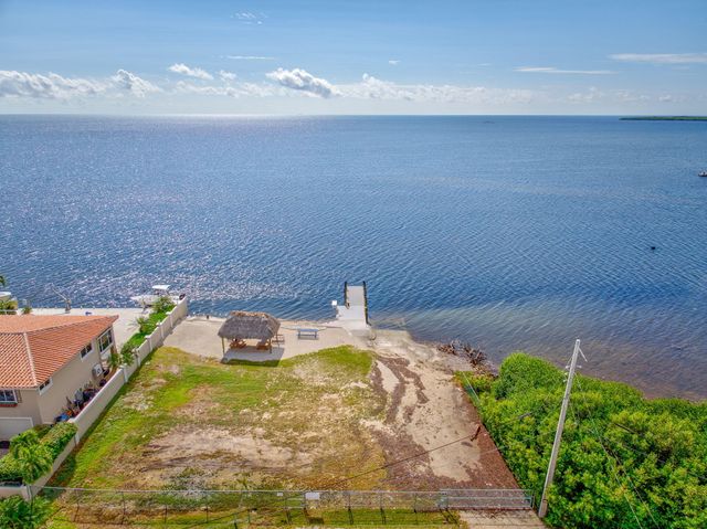 3 Oleander Avenue, Key Largo, FL 33037