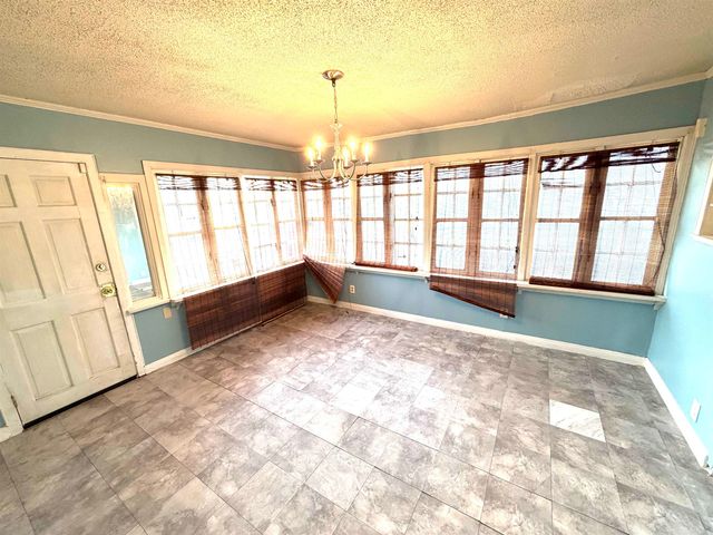 1534 S Main St, Wichita, KS 67213