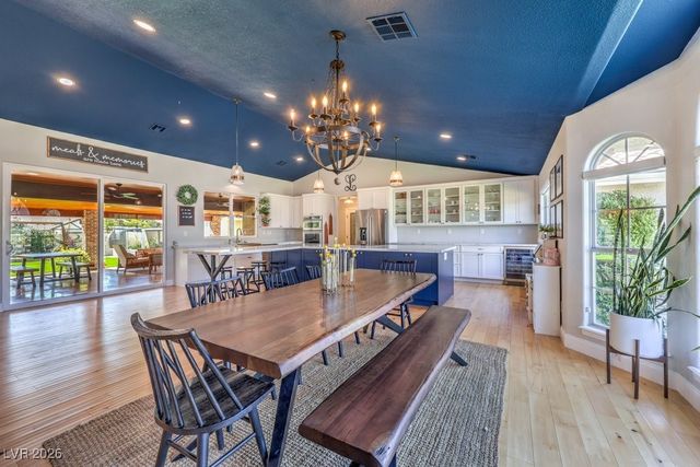 5215 North RILEY Street, Las Vegas, NV 89149