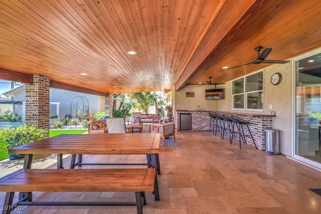 5215 North RILEY Street, Las Vegas, NV 89149