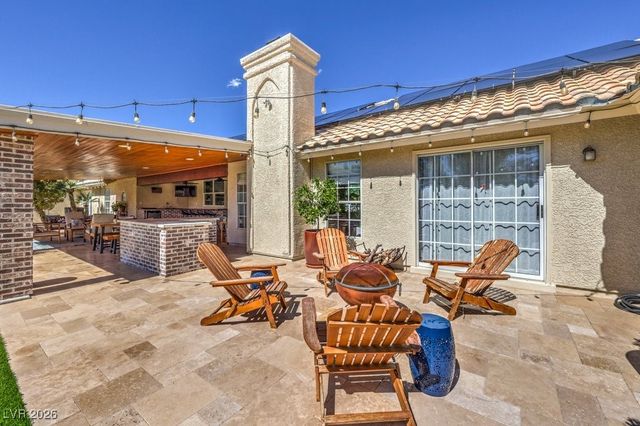 5215 North RILEY Street, Las Vegas, NV 89149