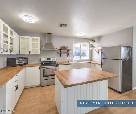 5215 North RILEY Street, Las Vegas, NV 89149