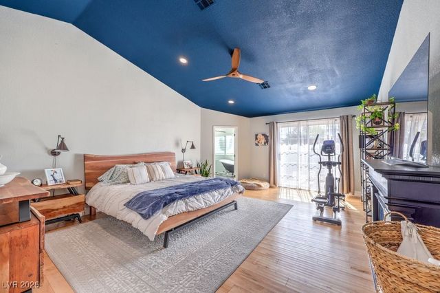 5215 North RILEY Street, Las Vegas, NV 89149