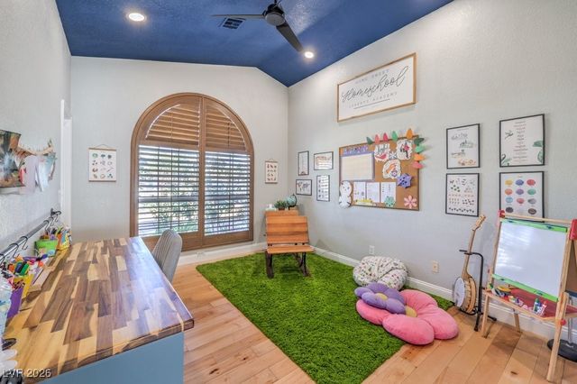 5215 North RILEY Street, Las Vegas, NV 89149