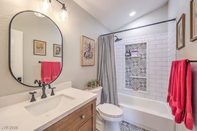 5215 North RILEY Street, Las Vegas, NV 89149