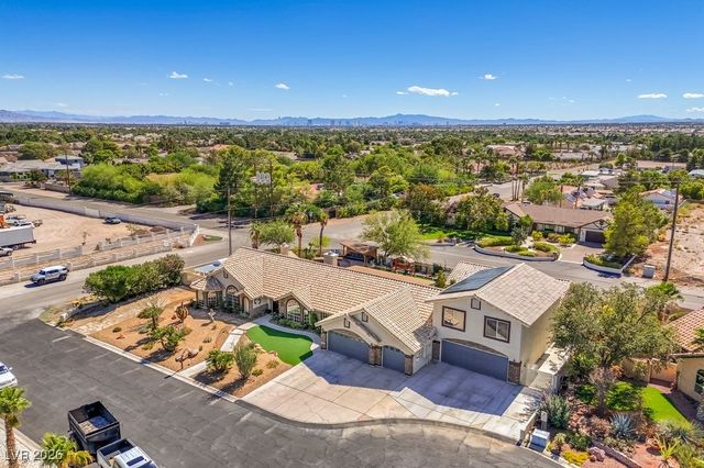 5215 North RILEY Street, Las Vegas, NV 89149