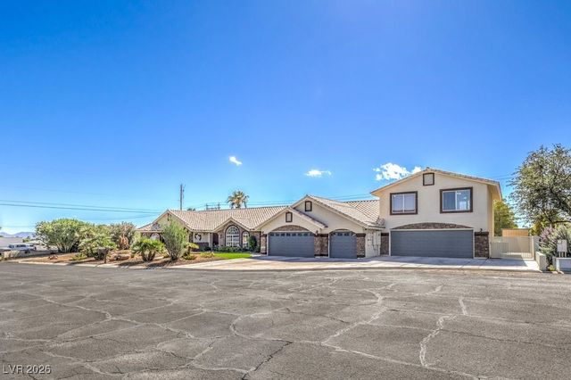 5215 North RILEY Street, Las Vegas, NV 89149