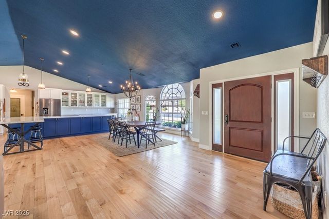 5215 North RILEY Street, Las Vegas, NV 89149