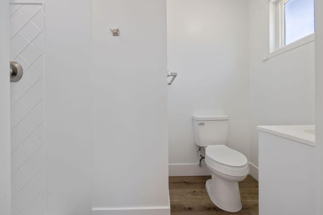 1330 S Clover Street, Visalia, CA 93277