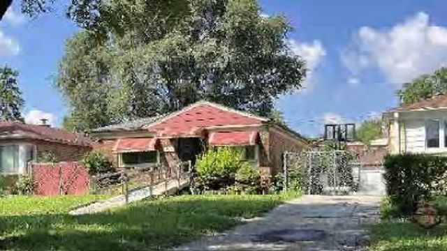 14918 Western Avenue, Harvey, IL 60426