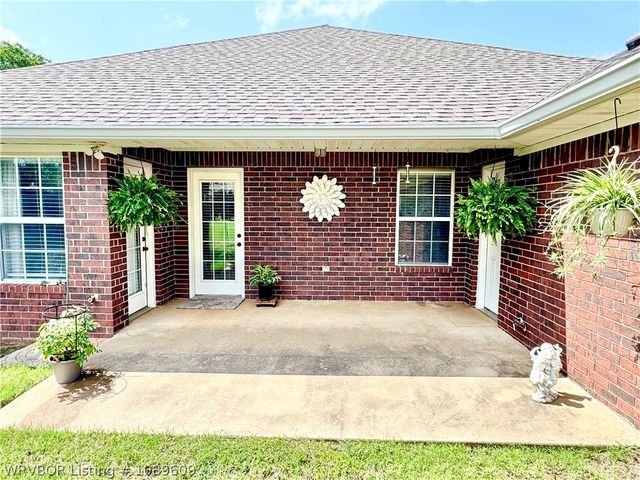 5504 Chapen Drive, Fort Smith, AR 72916