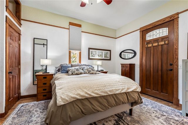 405 NW 5th Street, Bentonville, AR 72712