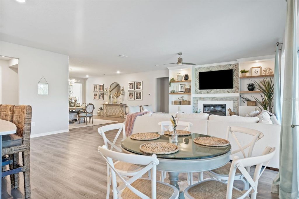 Image 11 of property listing at 19284 BRIARBROOK DRIVE, Tampa, FL 33647