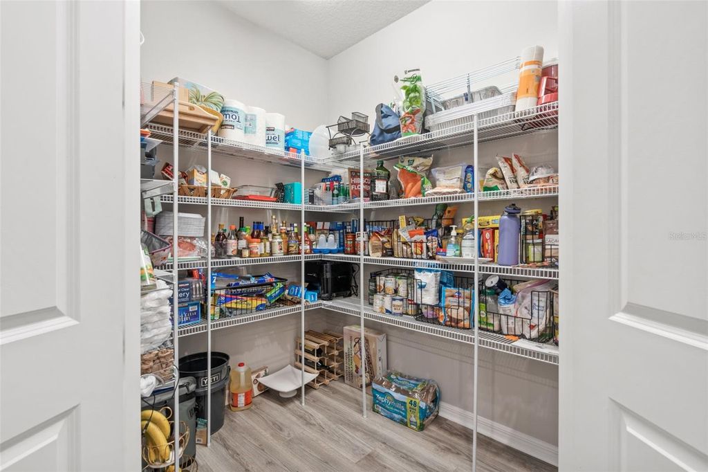 Image 15 of property listing at 19284 BRIARBROOK DRIVE, Tampa, FL 33647
