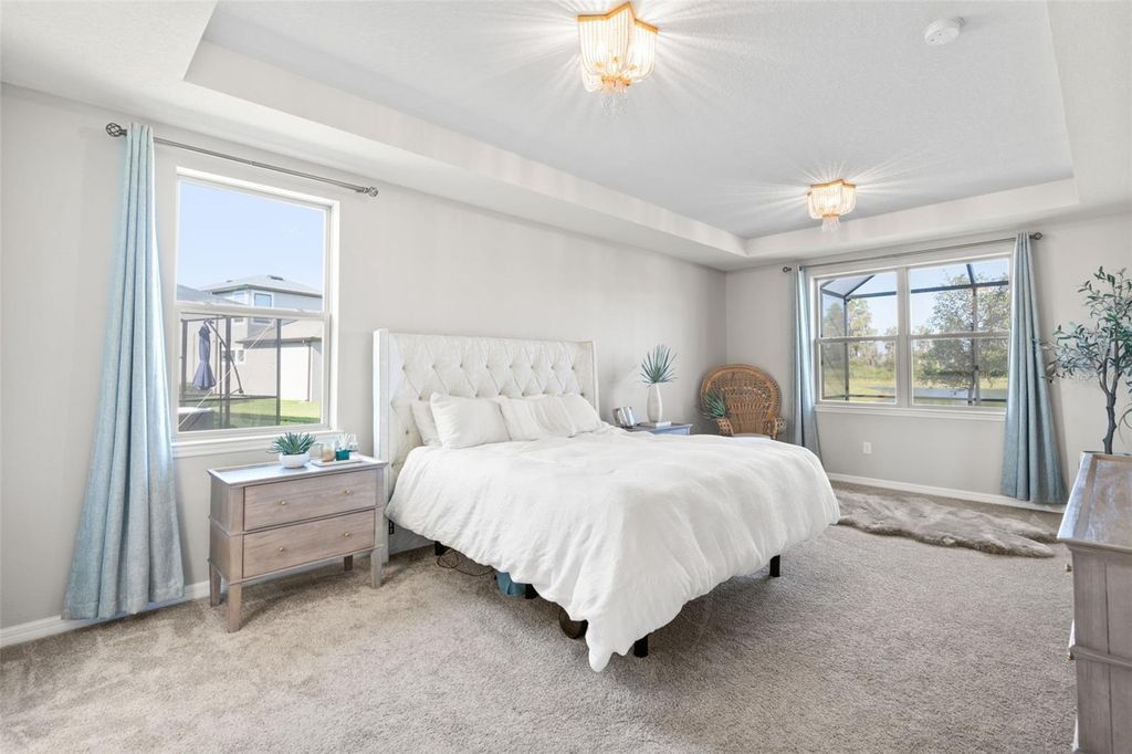 Image 20 of property listing at 19284 BRIARBROOK DRIVE, Tampa, FL 33647