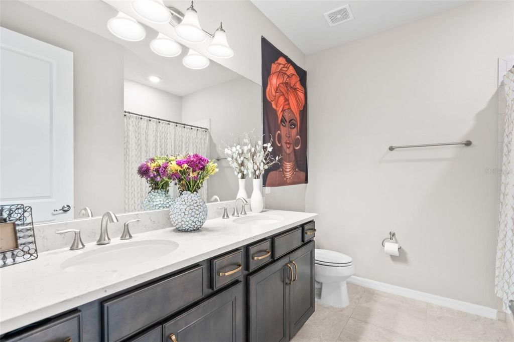 Image 28 of property listing at 19284 BRIARBROOK DRIVE, Tampa, FL 33647