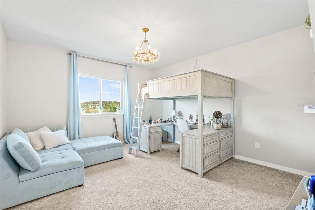 Image 43 of property listing at 19284 BRIARBROOK DRIVE, Tampa, FL 33647