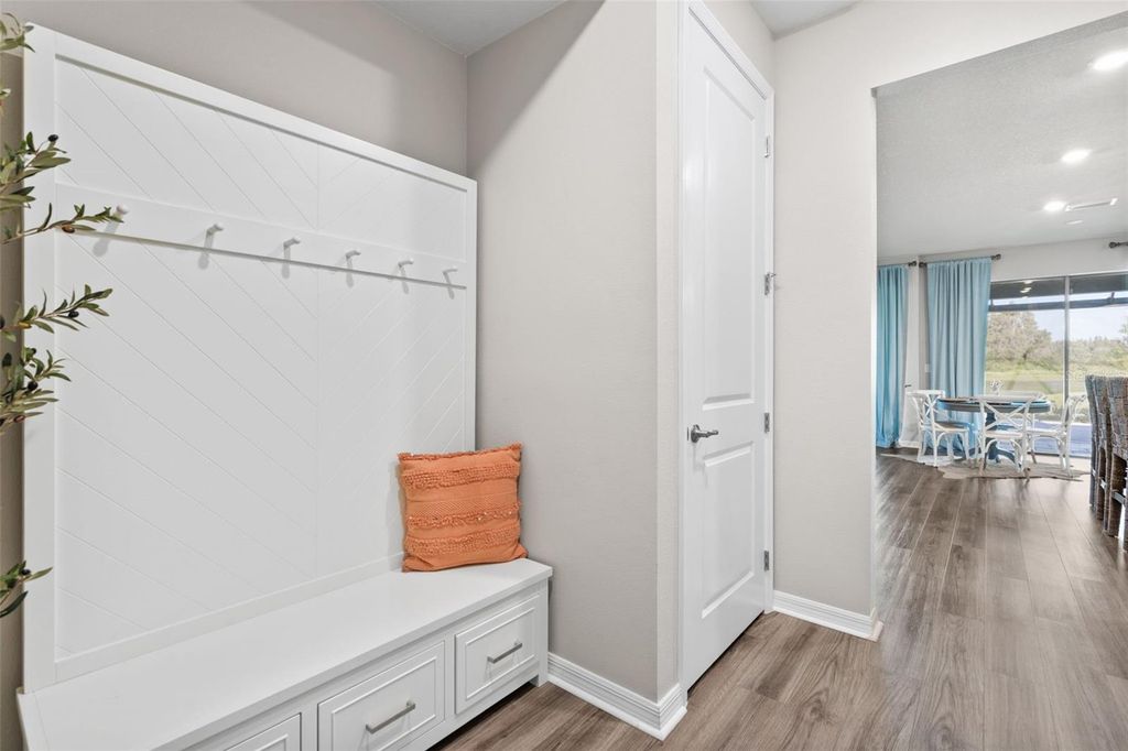 Image 46 of property listing at 19284 BRIARBROOK DRIVE, Tampa, FL 33647