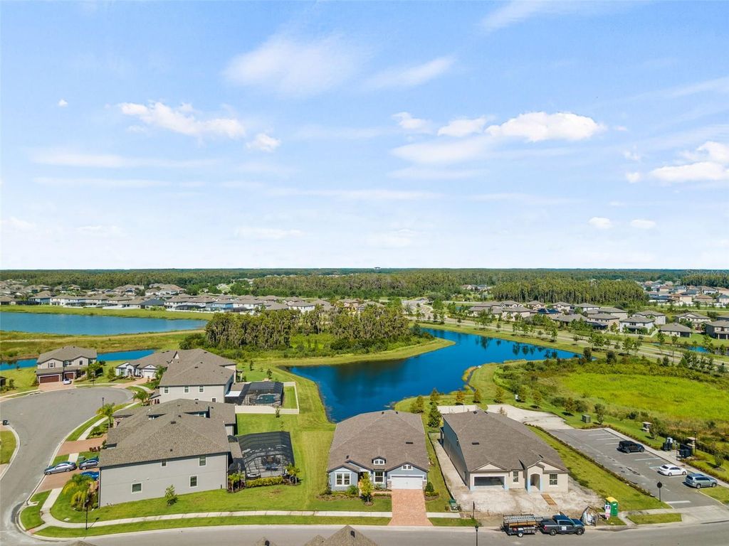 Image 60 of property listing at 19284 BRIARBROOK DRIVE, Tampa, FL 33647