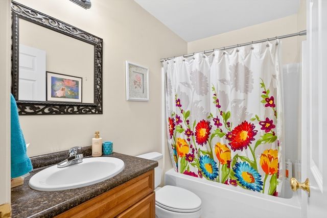 615 Nashua Road 9, Dracut, MA 01826