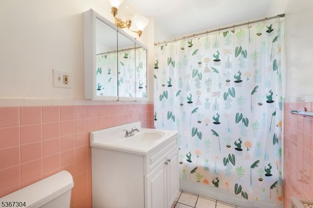 61 Clinton Ave, Mount Olive Twp., NJ 07828