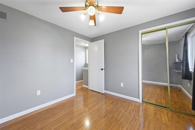 39063 Grennada Street, Livonia, MI 48154