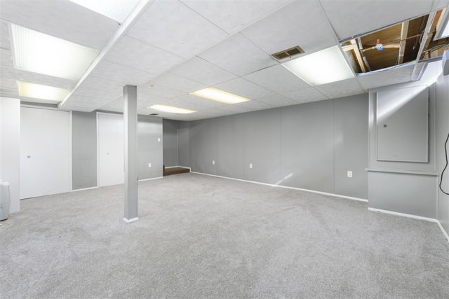 39063 Grennada Street, Livonia, MI 48154