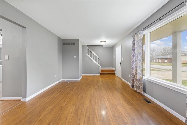 39063 Grennada Street, Livonia, MI 48154