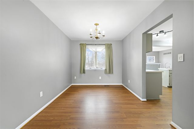 39063 Grennada Street, Livonia, MI 48154