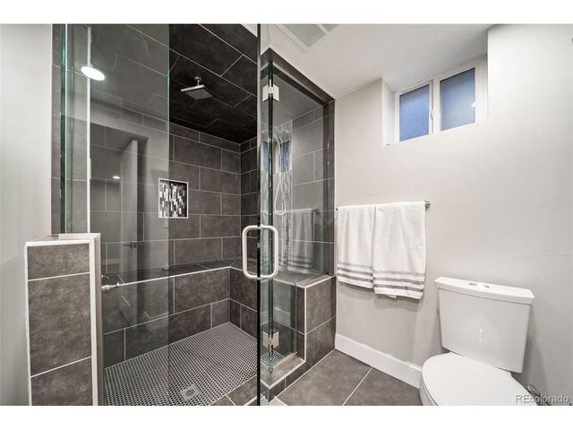 4560 King St, Denver, CO 80211