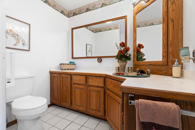 1106 Red Bud Drive, Grove, OK 74344