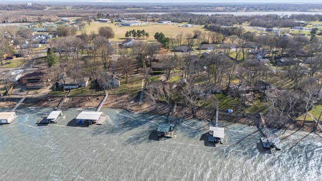 1106 Red Bud Drive, Grove, OK 74344