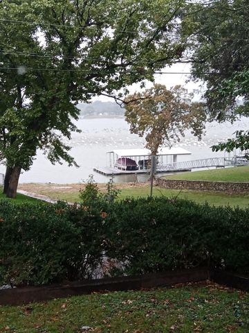 1106 Red Bud Drive, Grove, OK 74344