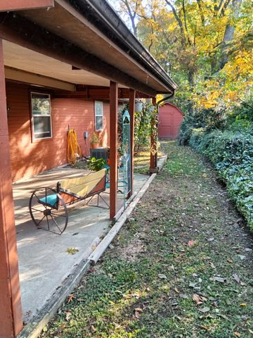 1106 Red Bud Drive, Grove, OK 74344