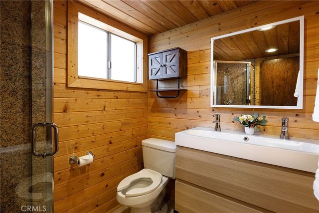 422 Pyramid, Lake Arrowhead, CA 92352