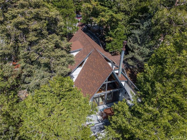 422 Pyramid, Lake Arrowhead, CA 92352