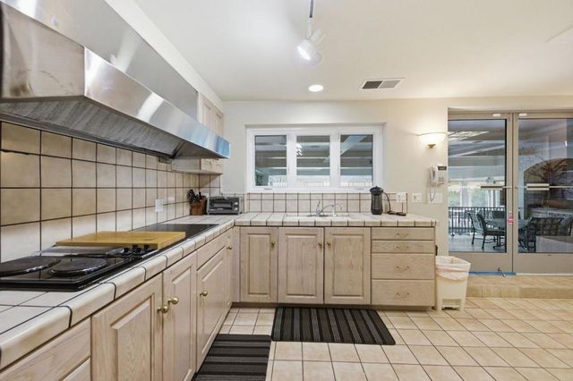 2930 Privet Drive, Hillsborough, CA 94010