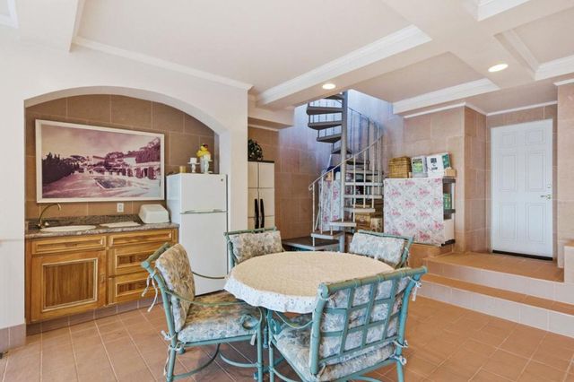 2930 Privet Drive, Hillsborough, CA 94010