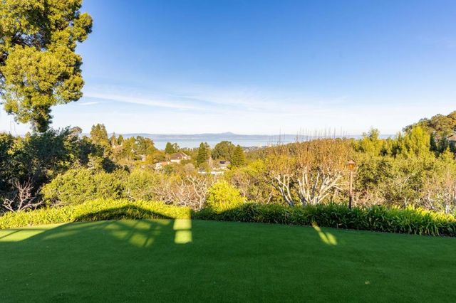 2930 Privet Drive, Hillsborough, CA 94010