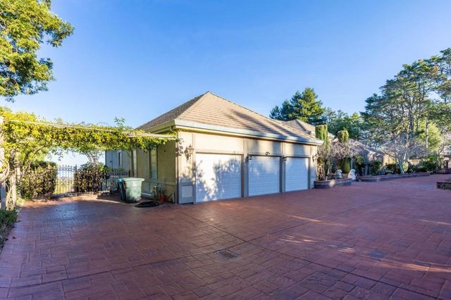 2930 Privet Drive, Hillsborough, CA 94010