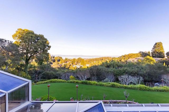 2930 Privet Drive, Hillsborough, CA 94010