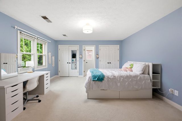 150 Club Lane, Versailles, KY 40383
