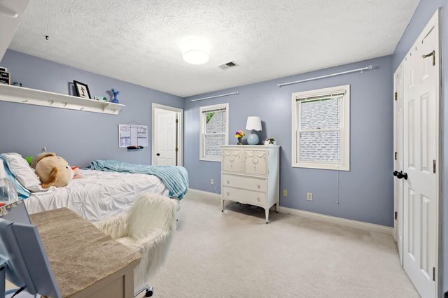 150 Club Lane, Versailles, KY 40383