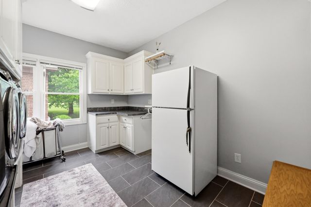 150 Club Lane, Versailles, KY 40383