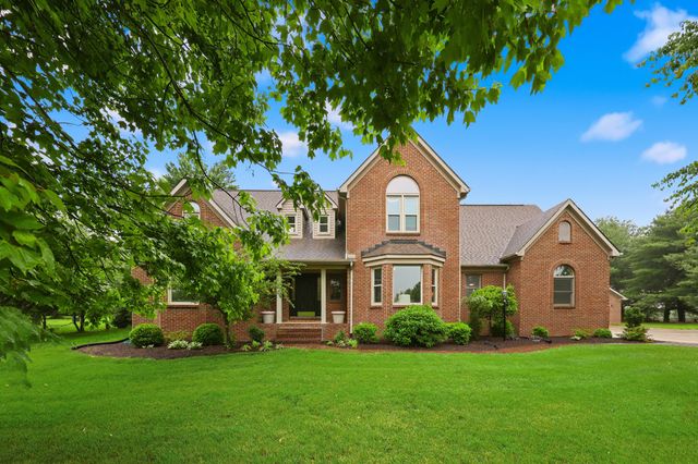 150 Club Lane, Versailles, KY 40383