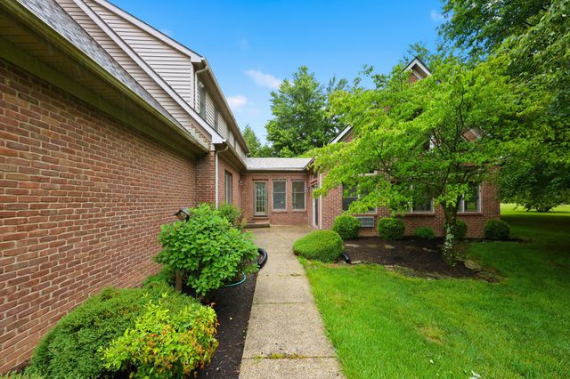 150 Club Lane, Versailles, KY 40383