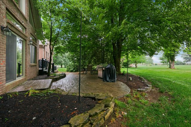 150 Club Lane, Versailles, KY 40383